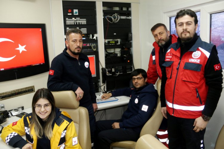 UMKE personeli, g&ouml;&ccedil;&uuml;k altında ameliyat dahi yapabiliyor