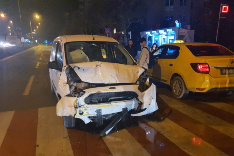 Bursa'da FSM Bulvarı'nda kaza!