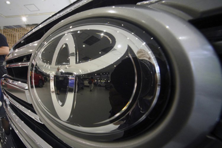 Honda ve Toyota'dan &Ccedil;in kararı