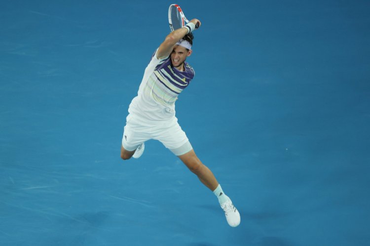 Nadal'ı eleyen Thiem yarı finale &ccedil;ıktı