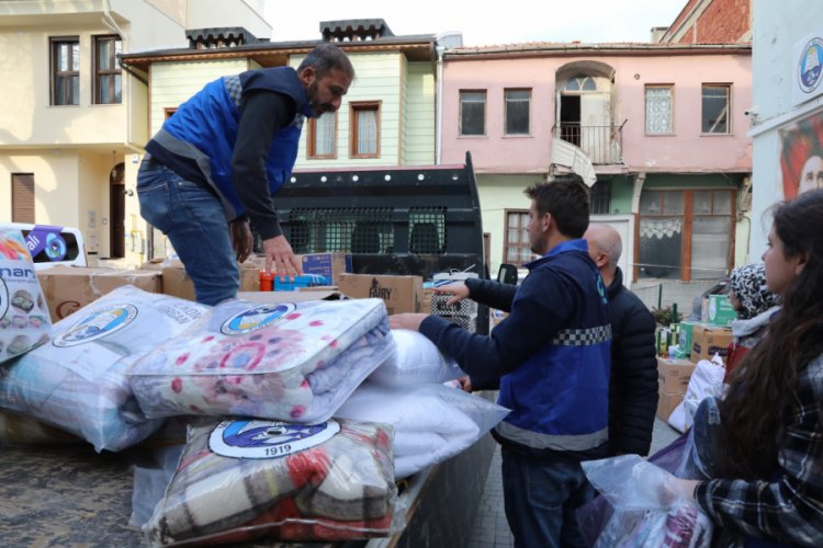 Bursa Mudanya'nın yardım aracı depremzedeler için yola çıktı