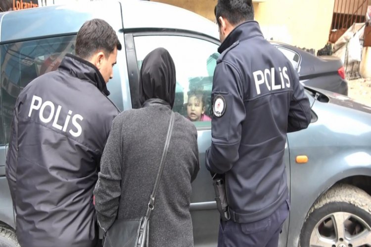 Otomobilde unutulan k&uuml;&ccedil;&uuml;k Sena'nın zor anları