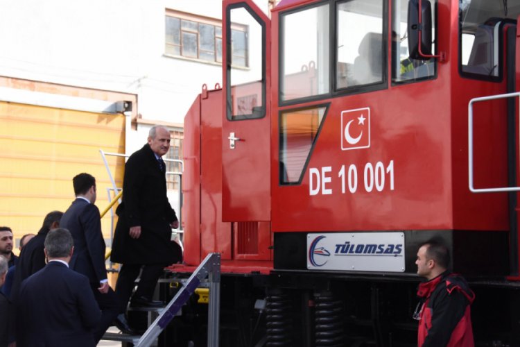 Bakan Turhan'dan 4 ile demiryolu m&uuml;jdesi