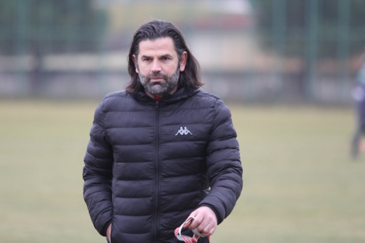 İbrahim &Uuml;z&uuml;lmez: "Burası &ouml;zel bir camia"
