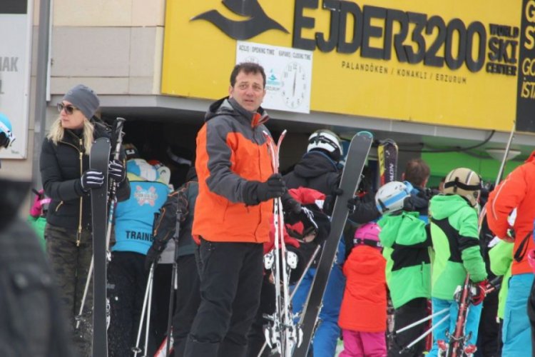 Ekrem İmamoğlu'ndan tatil eleştirilerine yanıt