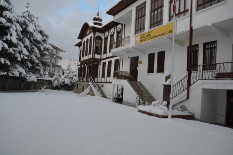 Depreme dayanıksız 6 okul i&ccedil;in yıkım kararı