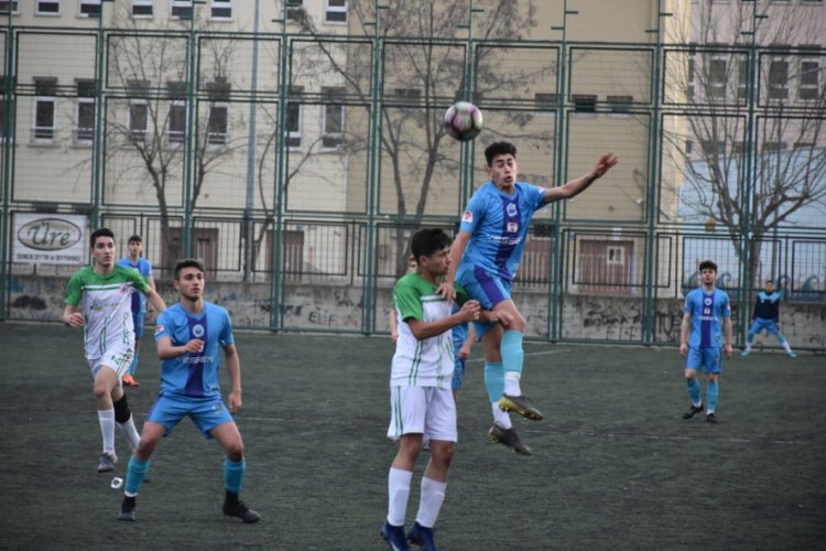 Gemlik Belediyespor galibiyetle başladı