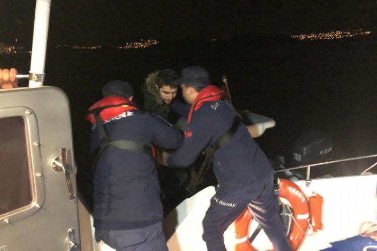 16 ka&ccedil;ak g&ouml;&ccedil;men ve 1 organizat&ouml;r yakalandı