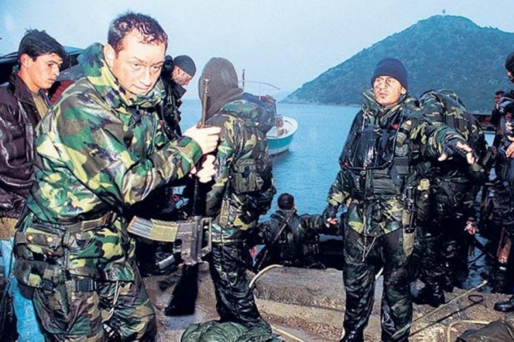 Kardak operasyonunun komutanı, 3 Yunan pilotun &ouml;ld&uuml;ğ&uuml; olayı anlattı
