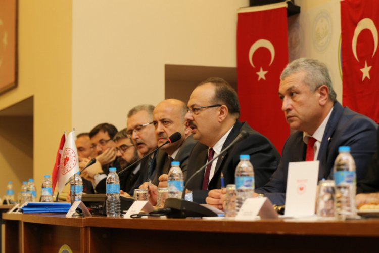 Bursa Valisi Canbolat muhtarlarla bir araya geldi