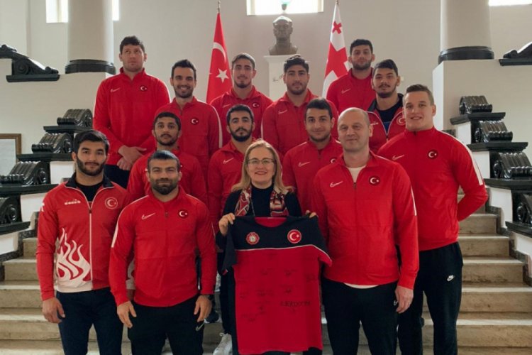 Judo Milli Takımı, Tiflis B&uuml;y&uuml;kel&ccedil;isi Fatma Ceren Yazgan'ı ziyaret etti
