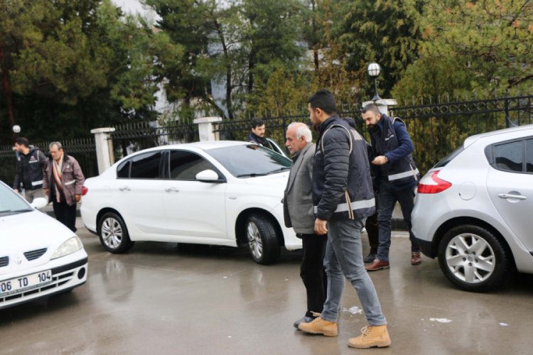 Adıyaman'da tefeci operasyonu: 3 g&ouml;zaltı