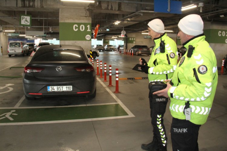 Havalimanı otoparkında yanlış park cezası