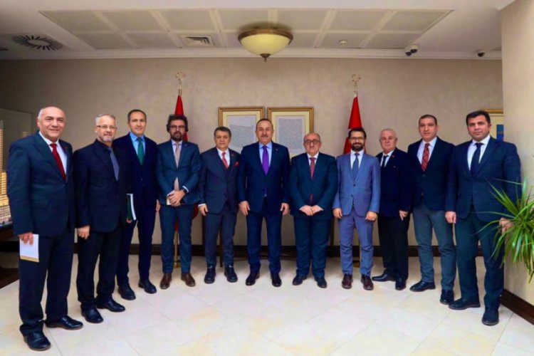 &Ccedil;avuşoğlu: Bu mudur Alanyaspor'a verilen destek?