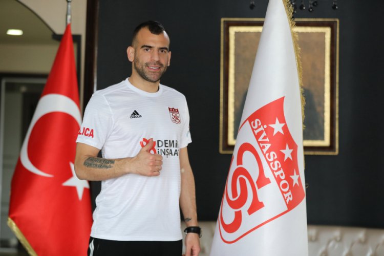 Sivasspor, Petar Skuletic'i kadrosuna kattı