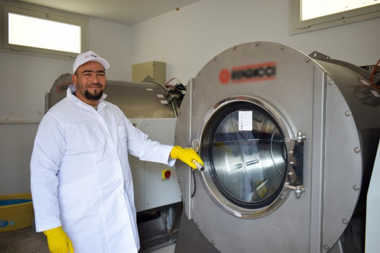 TİKA'dan Tunus'taki engellilere &ccedil;amaşır makinesi
