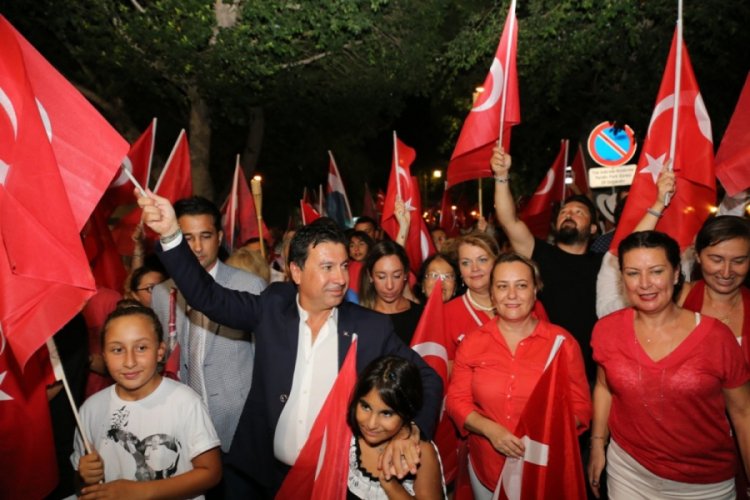 Bodrum sokaklarından Yunan vekile tepki