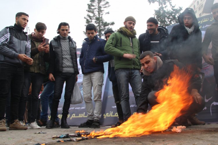 Gazze'de ABD'nin s&ouml;zde barış planına y&ouml;nelik protestolar devam ediyor
