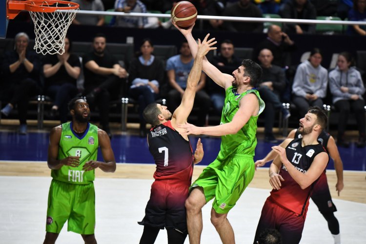 TOFAŞ zirve yarışını s&uuml;rd&uuml;rd&uuml;