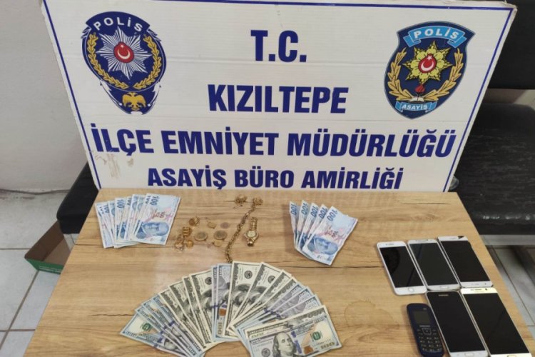 Yaşlı erkekleri evlendirme vaadi ile kandıran 6 &ccedil;ete &uuml;yesi tutuklandı