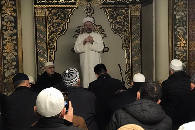 Bursa Ulucami De Sabah Namazini Kilan Erbas Depremde Hayatini Kaybedenler Icin Dua Etti Bursada Bugun Bursa Bursa Haber Bursa Haberi Bursa Haberleri Bursa