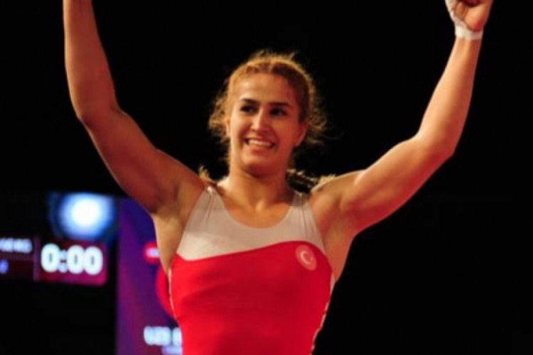 Buse Tosun, Avrupa Şampiyonası kadrosundan &ccedil;ıkarıldı