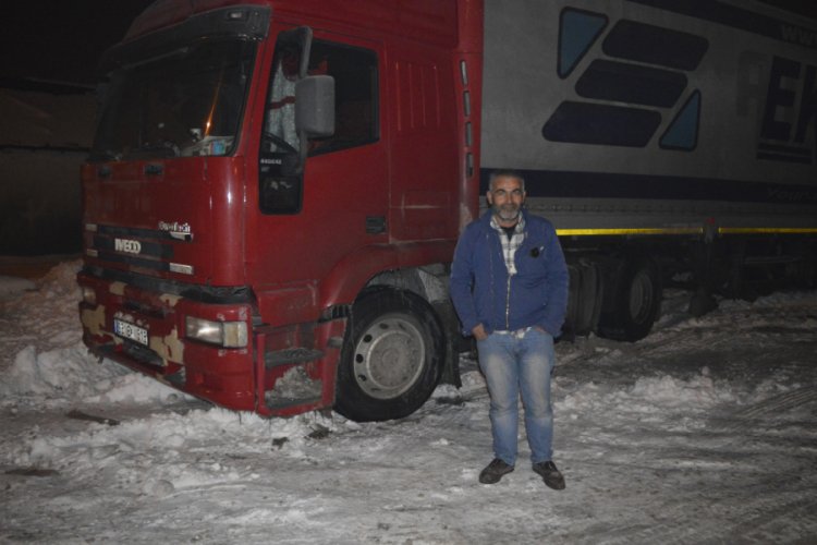 Soğuk hava s&uuml;r&uuml;c&uuml;lere gece n&ouml;beti tutturdu