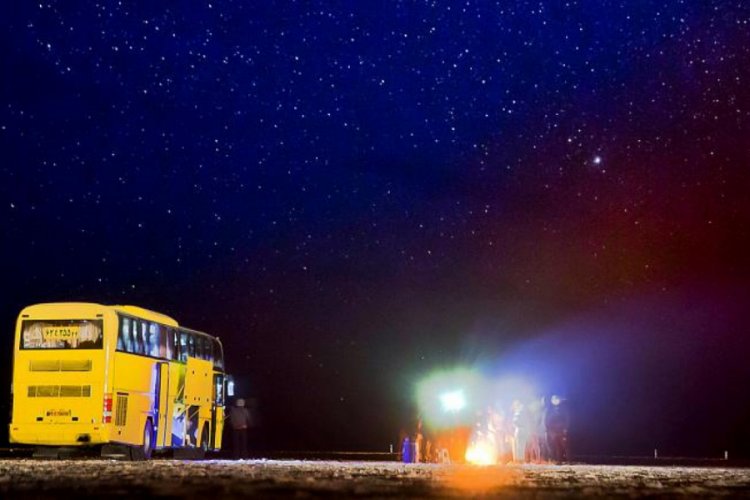 İran'da alkoll&uuml; i&ccedil;ki t&uuml;keten turist kırba&ccedil;landı