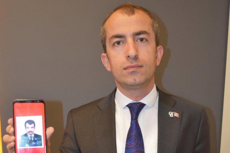 PKK'nın kendisi gibi sevdiklerinden kopardığı ailelere yardım ediyor