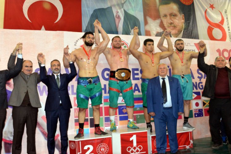 Şalvar G&uuml;reşi'nde d&uuml;nya şampiyonu T&uuml;rkiye oldu