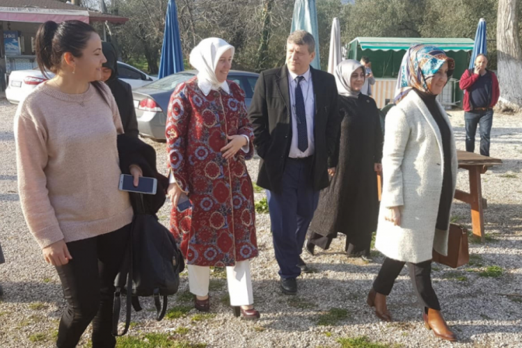 Bursa Milletvekili G&ouml;zge&ccedil; ziyaretlerini s&uuml;rd&uuml;r&uuml;yor