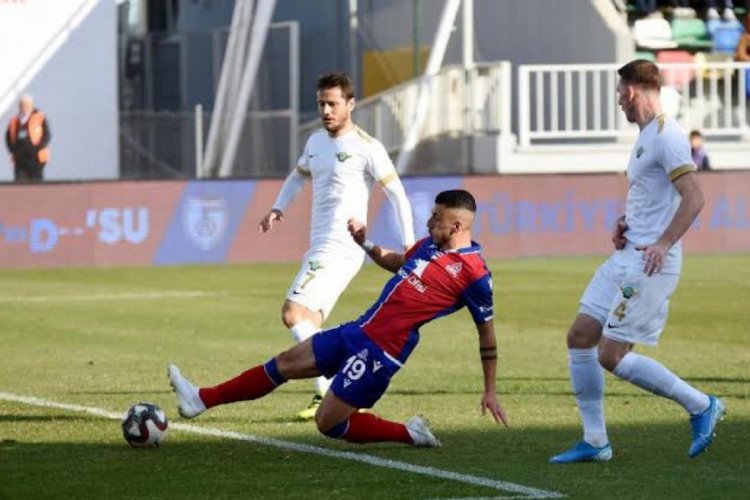 Akhisarspor &ccedil;are bulamıyor