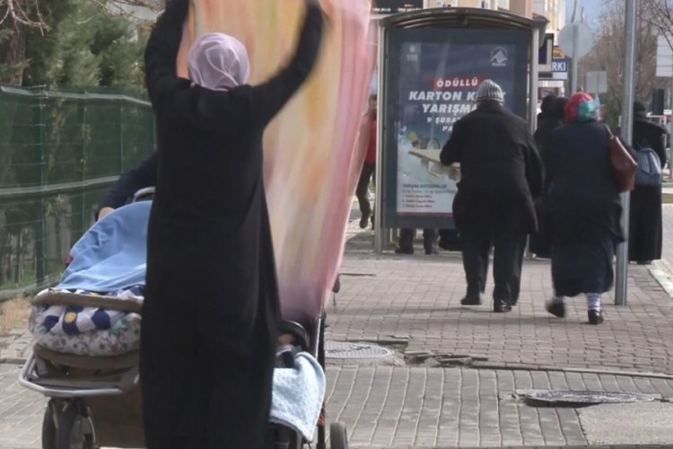 Bursa'da şiddetli lodos hayatı olumsuz etkiliyor