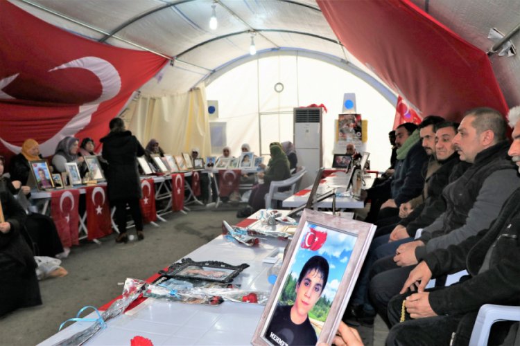 HDP &ouml;n&uuml;ndeki eylemde 154'&uuml;nc&uuml; g&uuml;n; aile sayısı 80 oldu