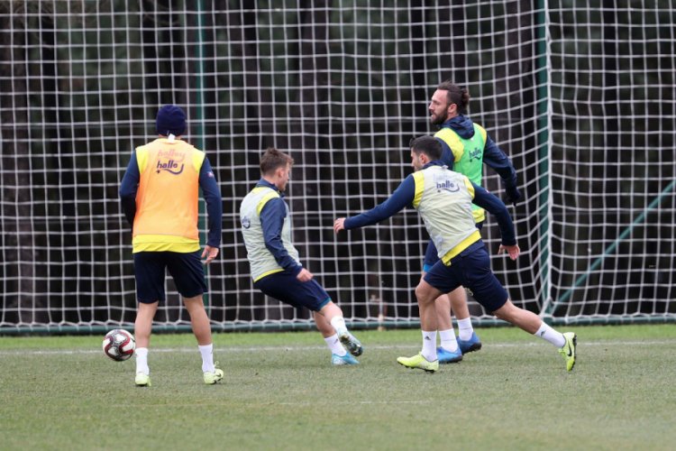 Fenerbah&ccedil;e, Kırklarelispor ma&ccedil;ı hazırlıklarına devam etti