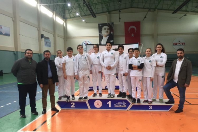 Bursalı ok&ccedil;ulardan tam isabet