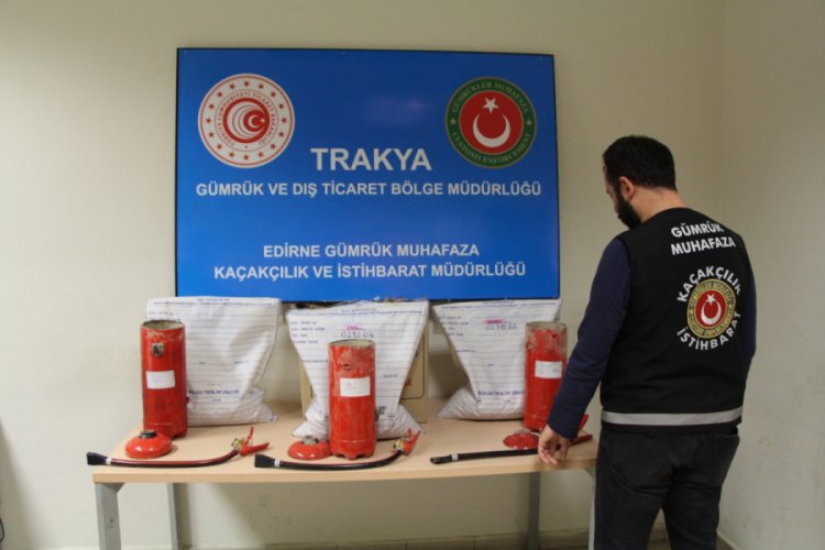 G&uuml;mr&uuml;kte uyuşturucu operasyonu