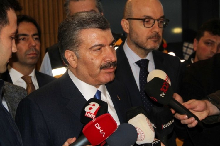 Bakan Koca, d&uuml;nyaya &Ccedil;in i&ccedil;in dayanışma &ccedil;ağrısında bulundu
