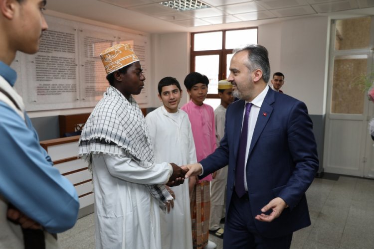 Bursa'da M&uuml;sl&uuml;man bilim adamları semineri