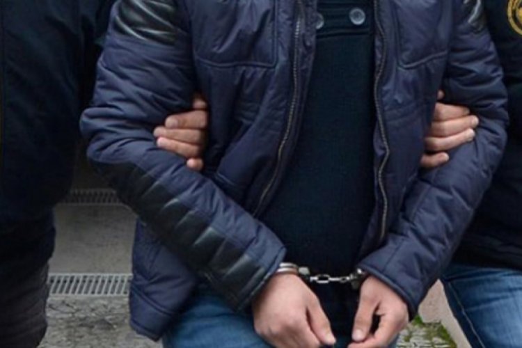 Manisa ve İzmir'de FET&Ouml;'ye 12 g&ouml;zaltı