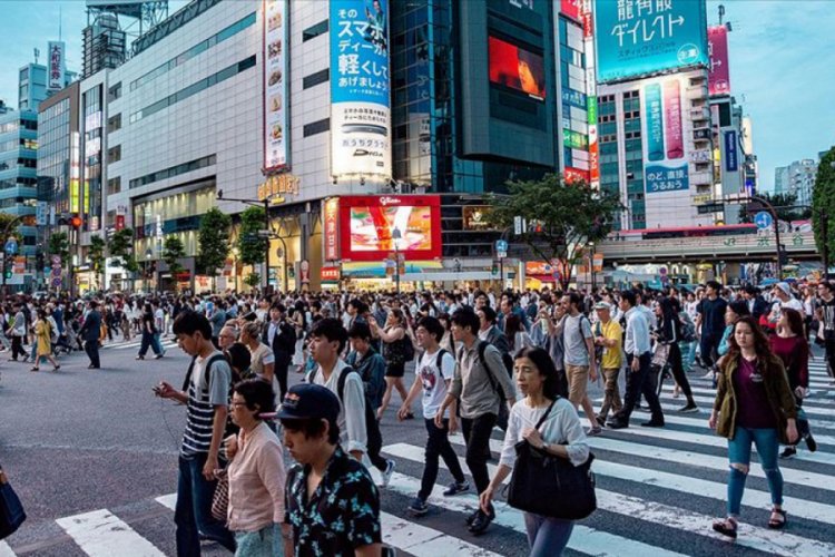 Japonya 70 yaşına kadar &ccedil;alışmanın &ouml;n&uuml;n&uuml; a&ccedil;ıyor