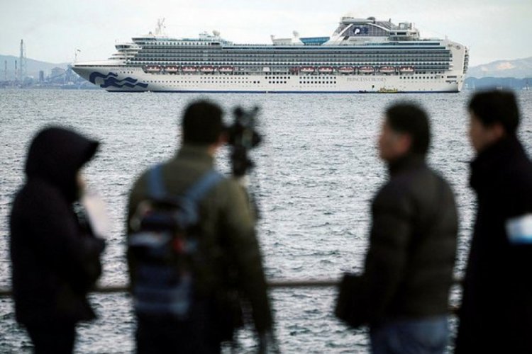 Japonya'daki yolcu gemisine karantina