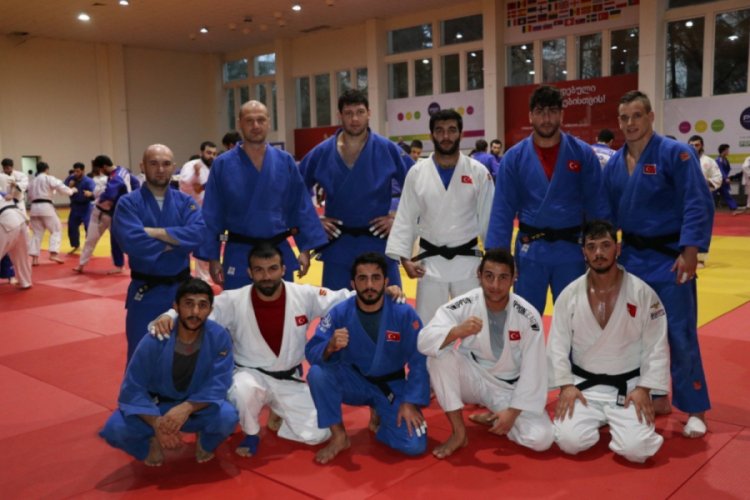 Milli judoculardan Paris Grand Slam i&ccedil;in Tiflis'te ortak &ccedil;alışma