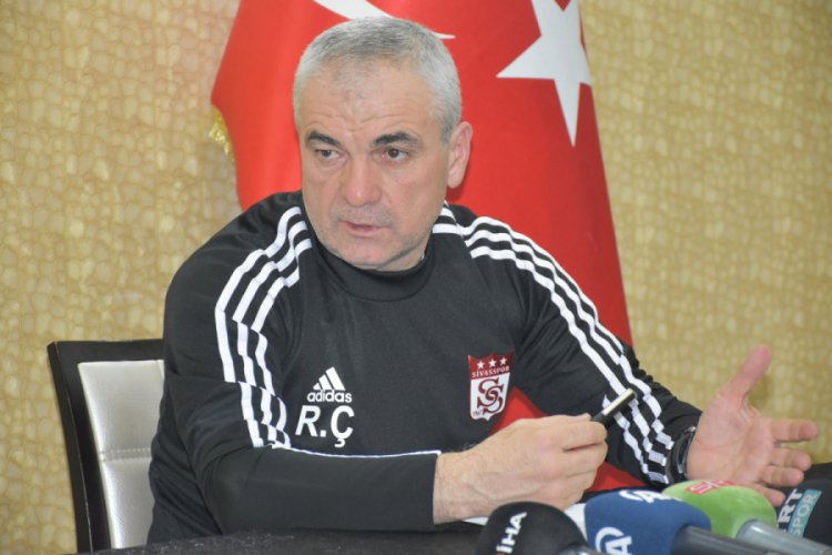 Rıza &Ccedil;alımbay: Ma&ccedil; saatleri bizi zor durumda bırakıyor