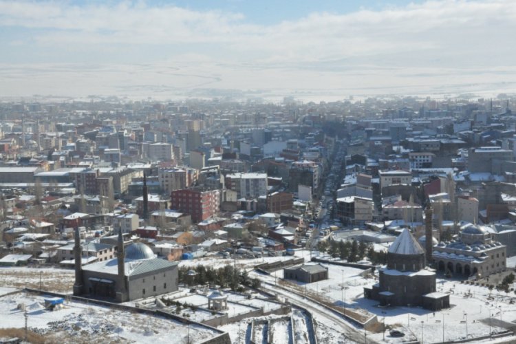Kars'tan 40 bin 882 kişi g&ouml;&ccedil; etti