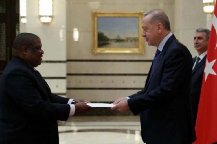 Cumhurbaşkanı Erdoğan, b&uuml;y&uuml;kel&ccedil;ileri kabul etti