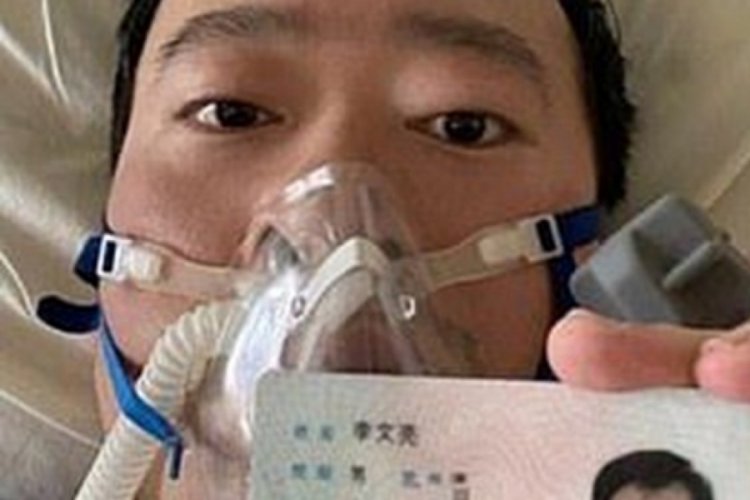 Salgın hakkında ilk uyarıda bulunan &Ccedil;inli doktor da korona vir&uuml;se yakalandı