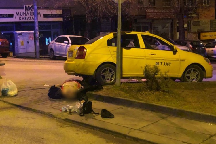 Sokak ortasında fenalaşan adam hayatını kaybetti