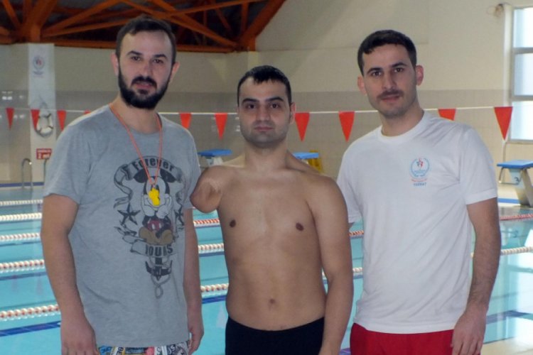 Kente y&uuml;zme havuzu geldi, engelli Rahmi'ye olimpiyat yolu a&ccedil;ıldı