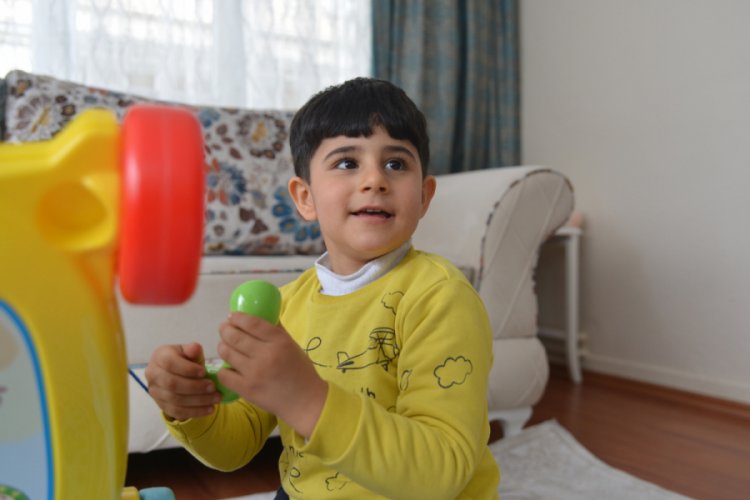 NCL hastası Ahmet, tedavi i&ccedil;in Ankara'da